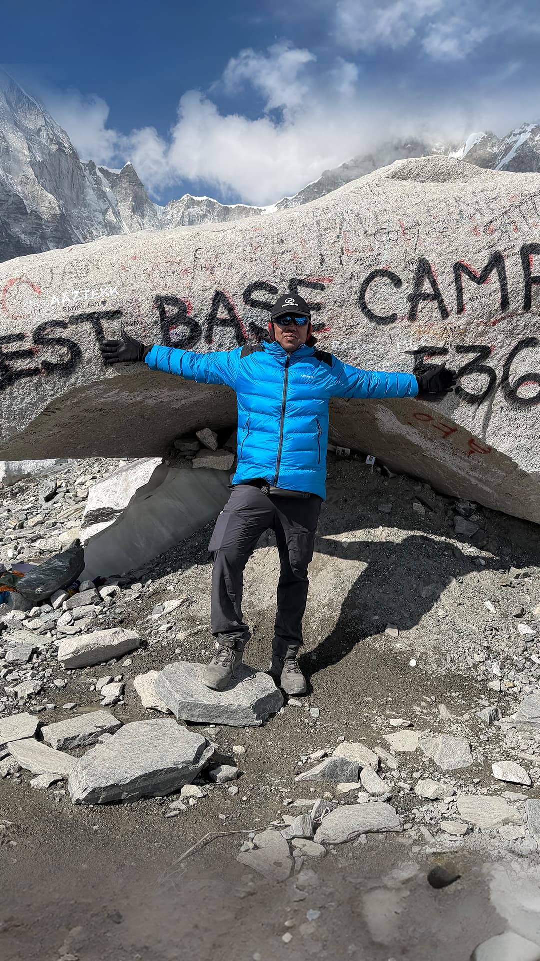 Dinesh Jayawardana at Mount Everest